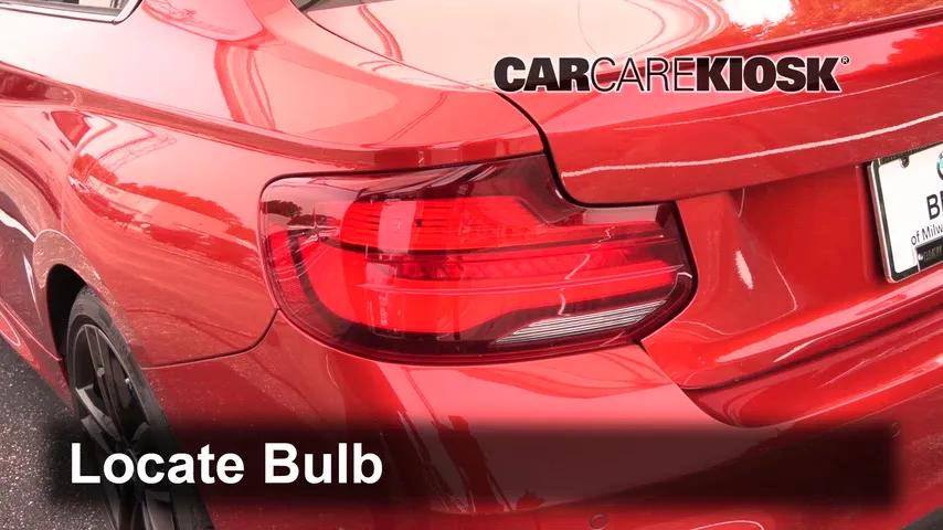 2021 BMW M240i 3.0L 6 Cyl. Turbo Coupe Éclairage Feux de marche arrière (remplacer une ampoule)